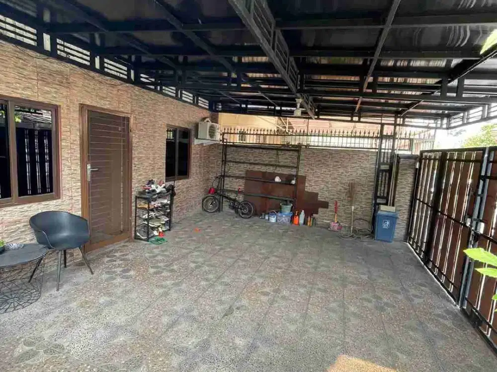 DIJUAL CEPAT RUMAH 1 1/4 LANTAI SIAP HUNI BEBAS BANJIR SHM DI CITRA 1 EXT