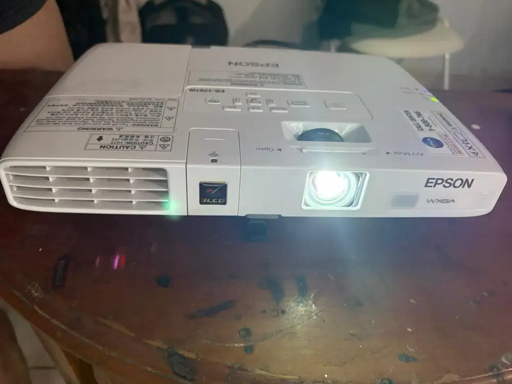 Jual Proyektor Epson EB-1761W