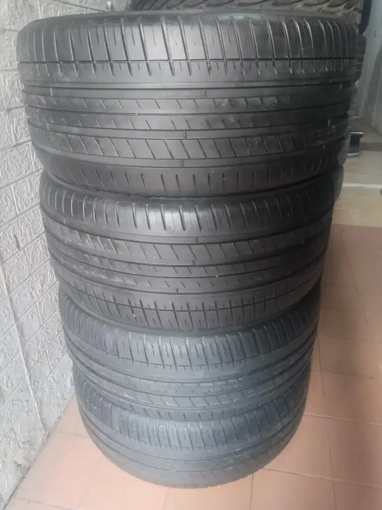 Ban 245/45/19 dan 275/40/19 Michelin Pilot Sport MO