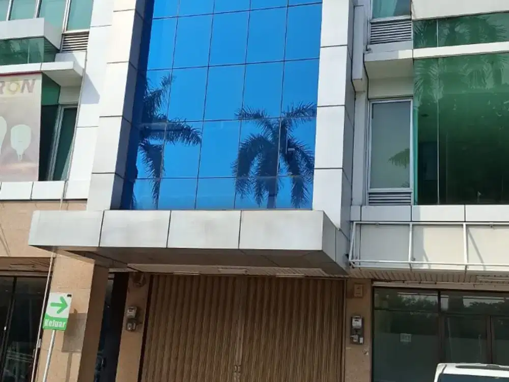 RUKO GALERI NIAGA MEDITERANIA DI PIK 1