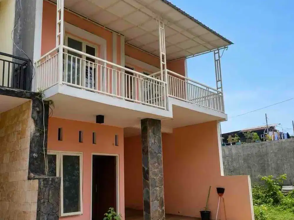 DIJUAL – Villa 2 Lantai Full Furnished Udara Sejuk di Lawang, Malang