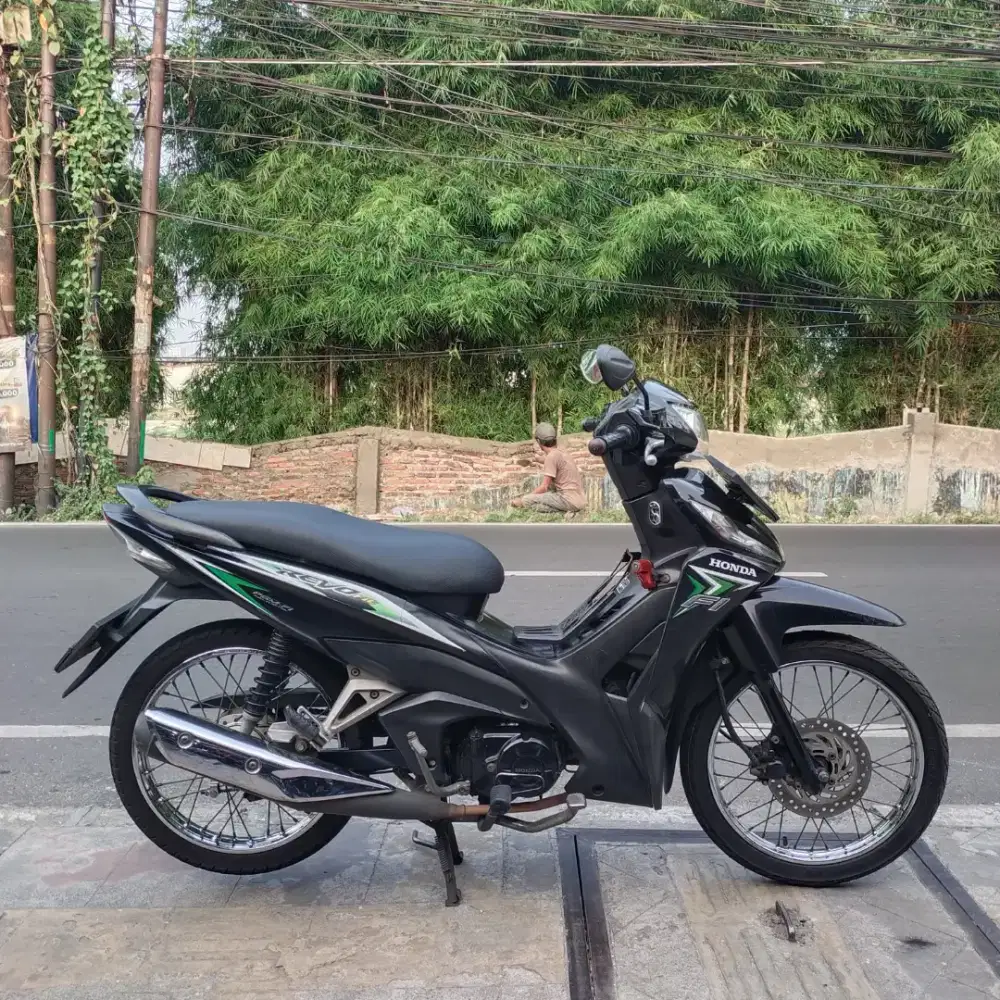 Honda Revo Fit 2017 Bagus lengkap Mesin Cakep
