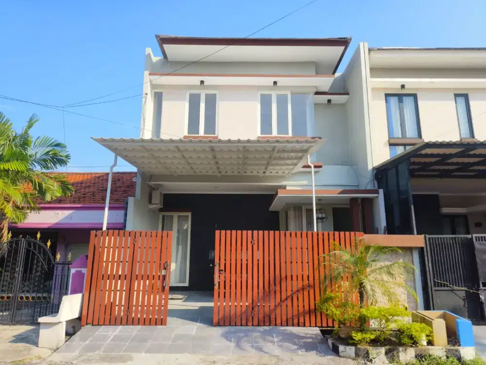 ‼️CANTIK SIAP HUNI, LEBAR 8‼️RUMAH RUNGKUT ASRI BARAT MINIMALIS TERAWAT. DEKAT MERR, SUPERINDO, UPN, TOL, BANDARA JUANDA, Dll