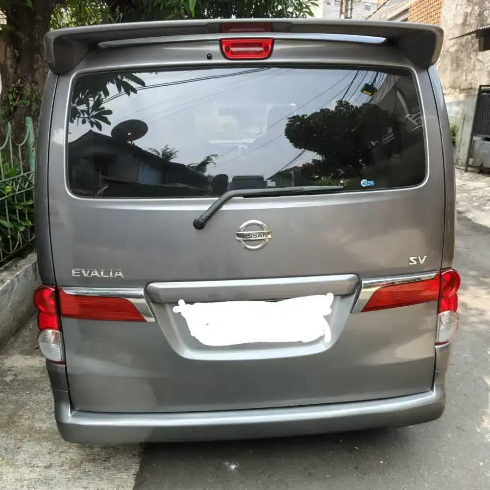 Dijual cepat mobil Nissan Evalia, th 2012, kondisi mulus