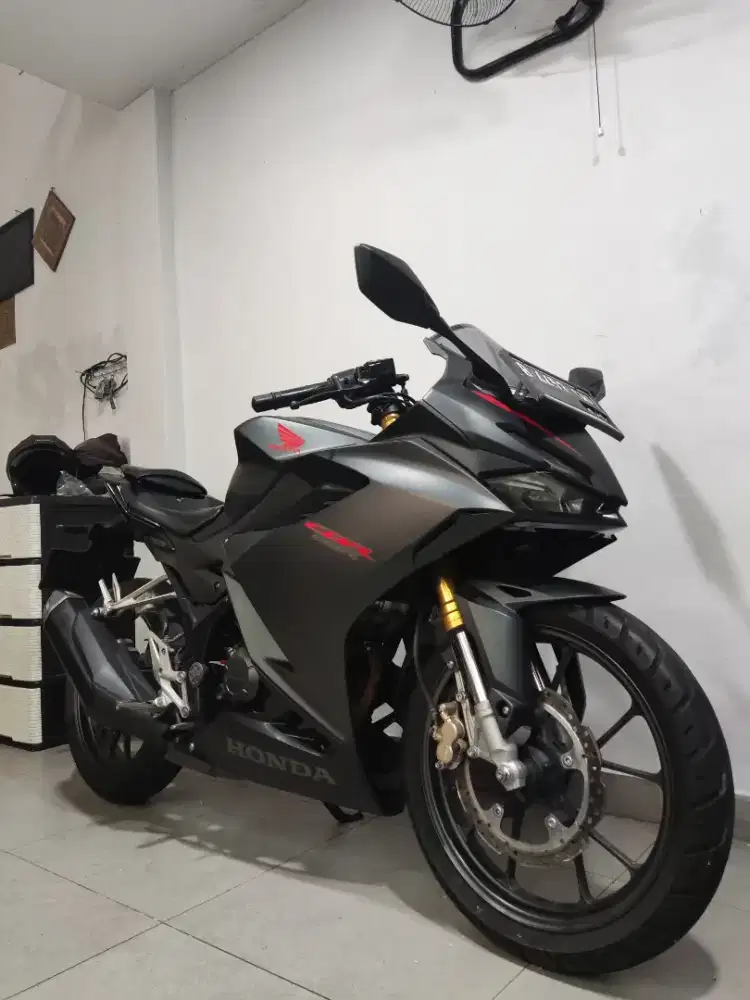 CBR 150 New Upside Down 2021 / 2022 Gratis Balik Nama Mulus Ori ABBA