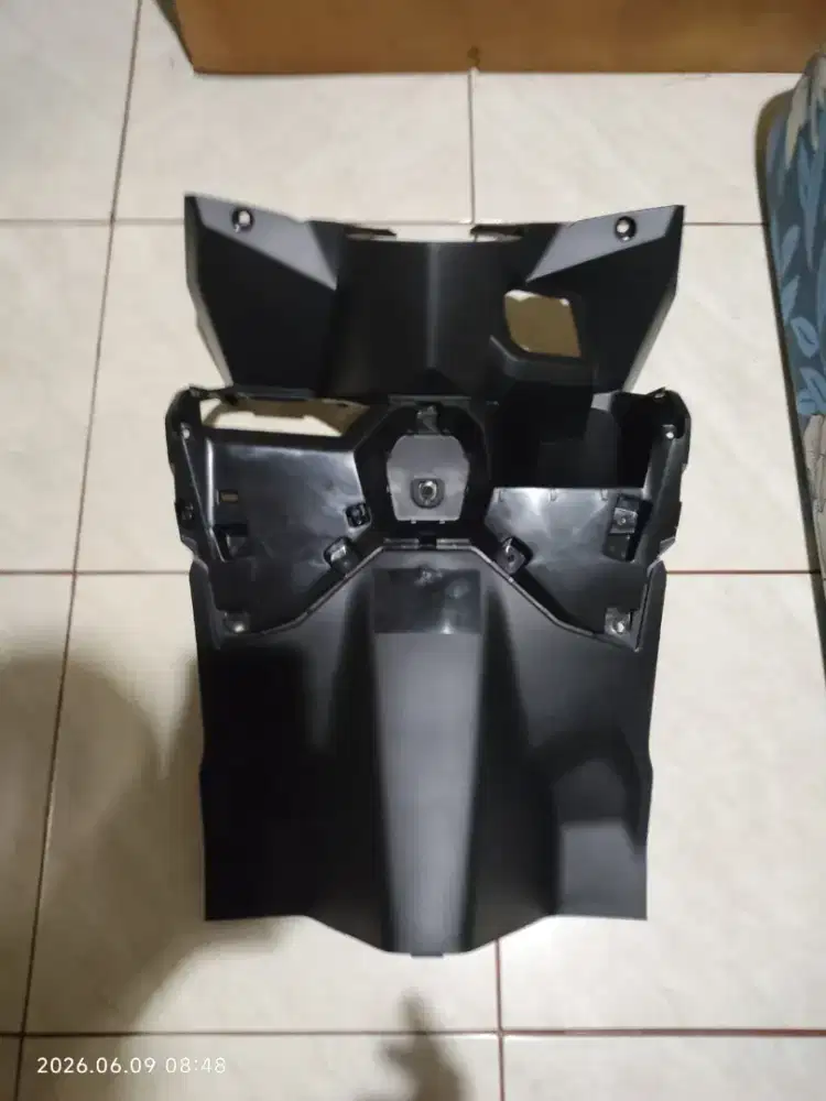 Cover kontak vario 125