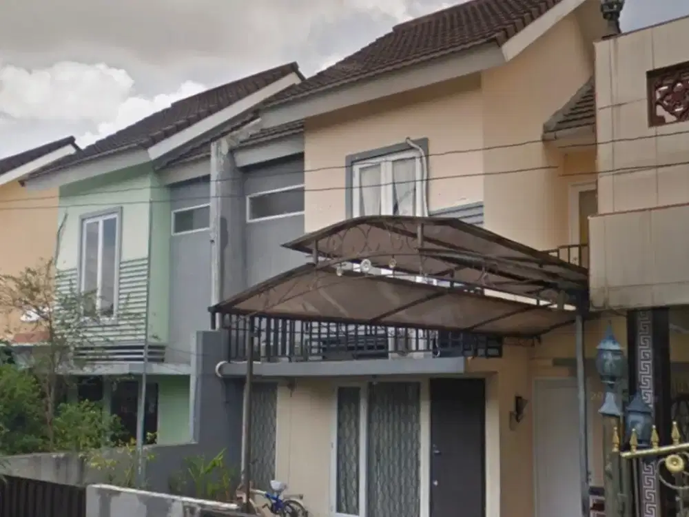 Rumah 2 Lantai Furnished di Metland Puri