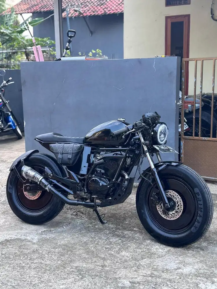 Caferacer custom basic mega pro