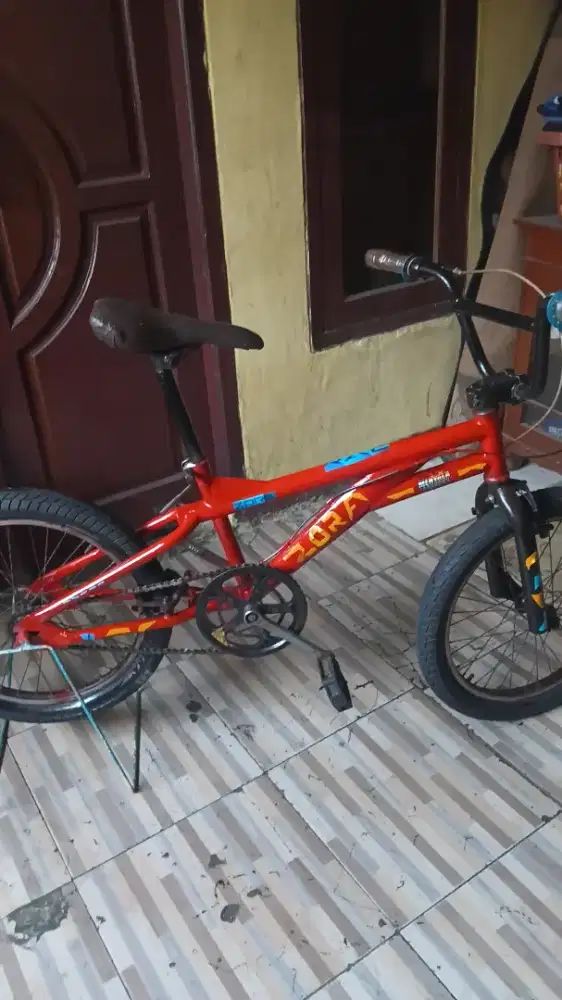Sepeda Bmx race fasicik ban 20 siap balapan jika brminat silhkan wa