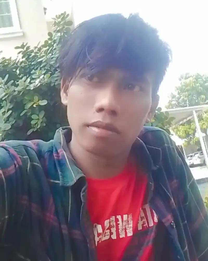 Saya mencari perkerjaan