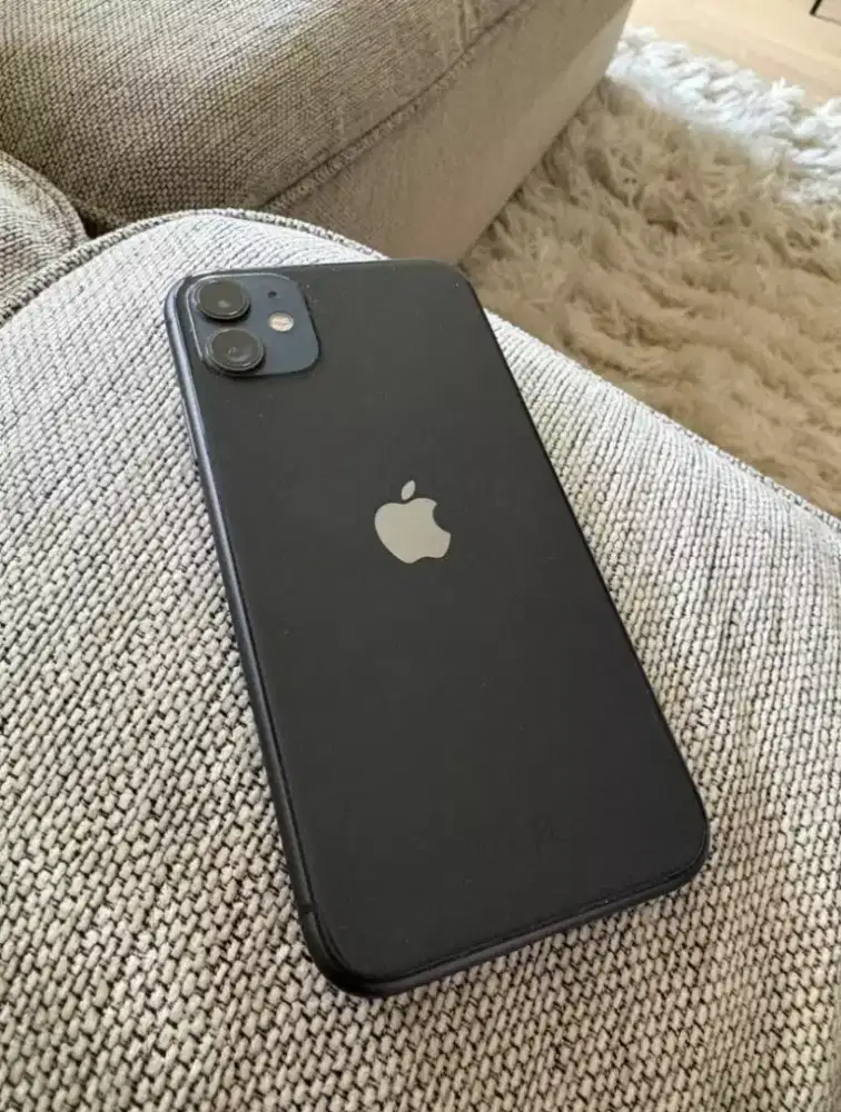 FOR SALE IPHONE 11 64GB