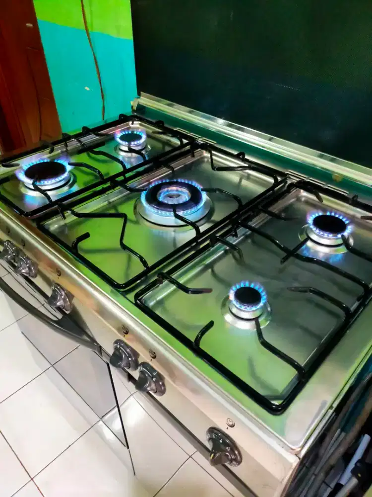 Kompor gas oven Siap Pakai dan Siap Kirim.