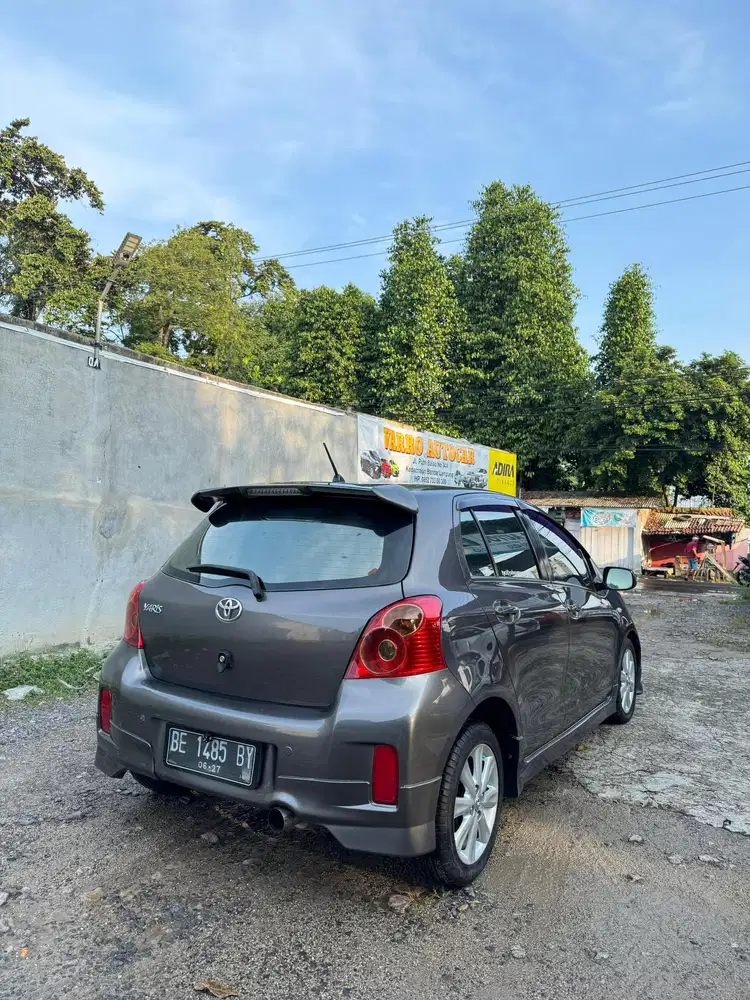 Toyota Yaris 2012 Bensin