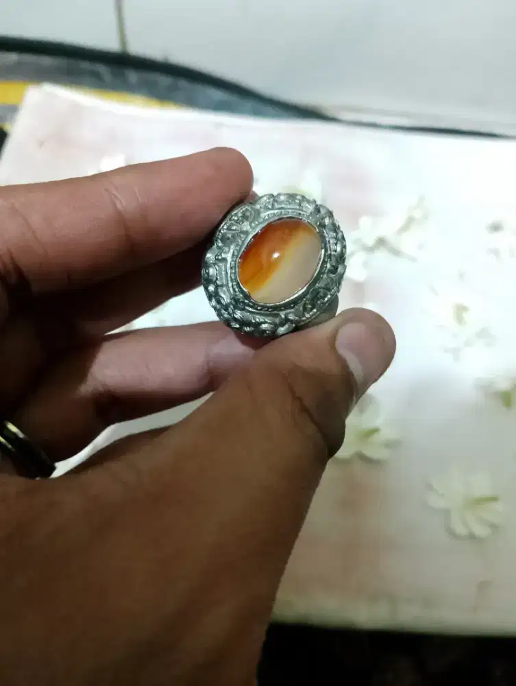 Cincin M.Gembolo Gheni