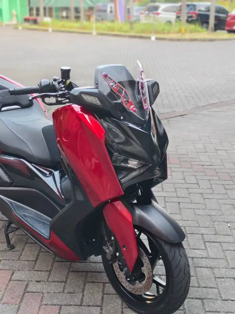 Yamaha Xmax 250 Connected