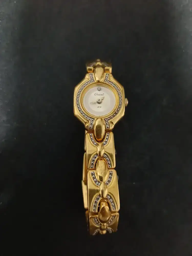 Jam tangan klasik