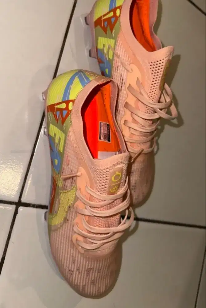 Dijual sepatu bola ortuseight catalyst