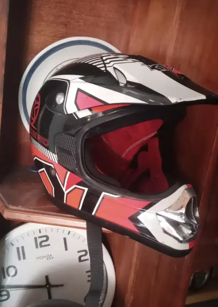 Helm KYT cros trail