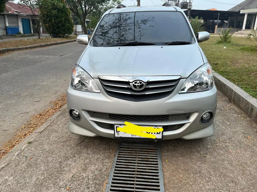 Toyota Avanza 2010 Bensin