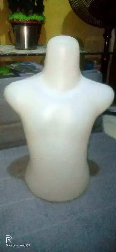 Manekin(patung) setengah badan