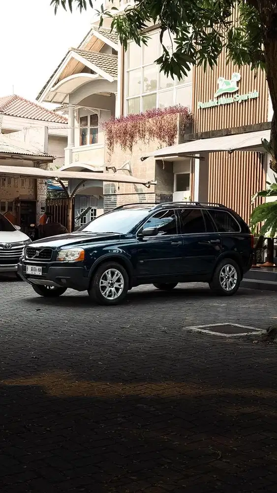 Volvo XC90 Tahun 2003