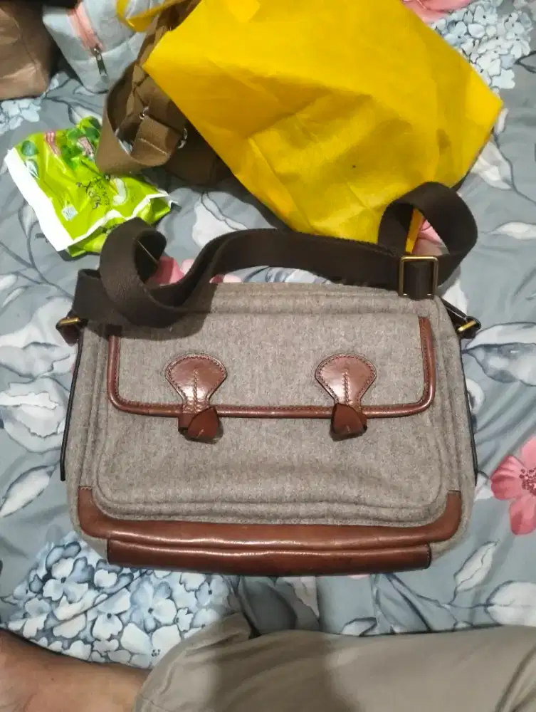 Dijual tas fossil original Bennett courier