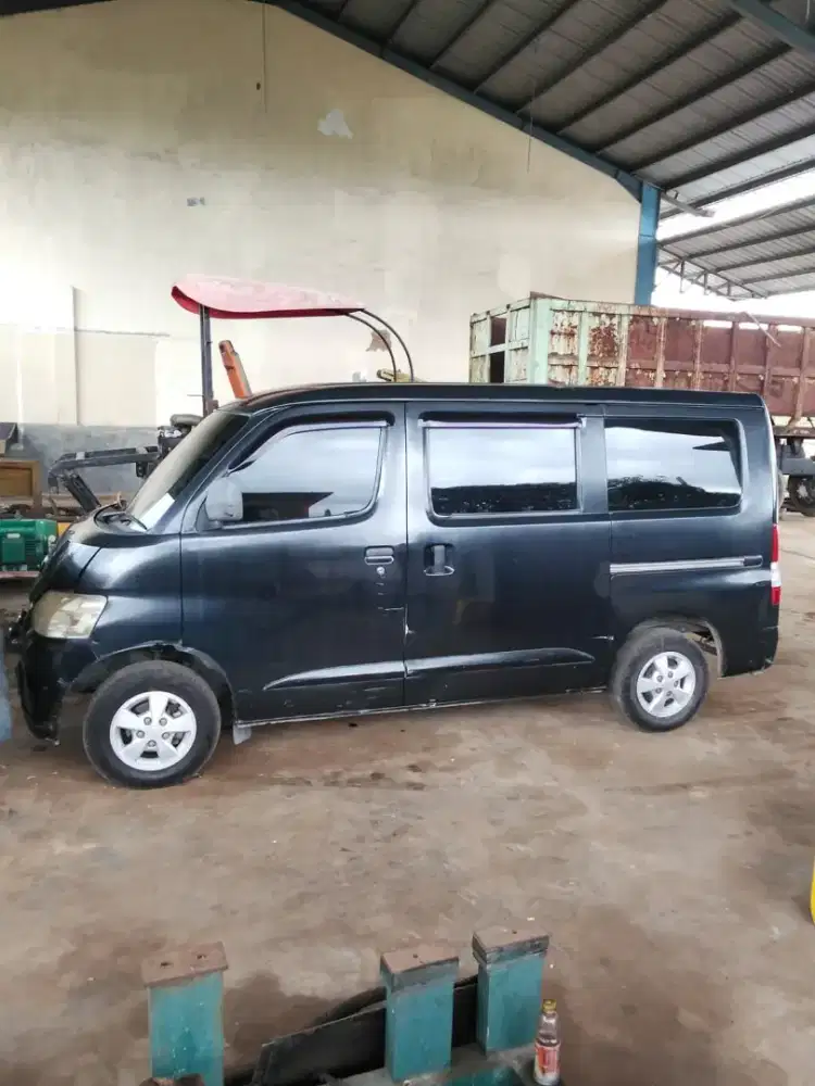 Di jual Daihatsu Grand max ,pakaian kantor