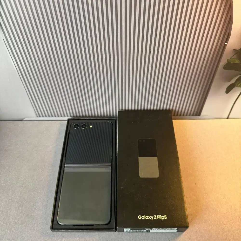 Samsung Galaxy Z Flip7 12/256gb Resmi Indonesia