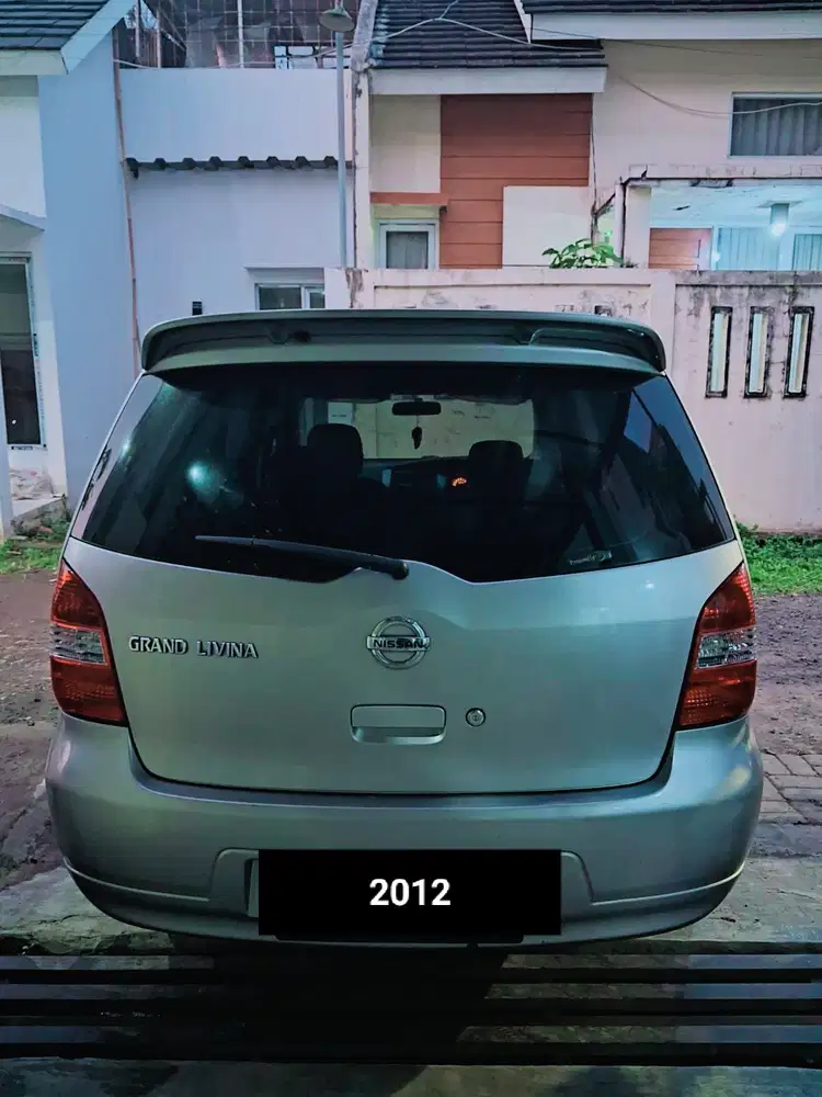 Nissan Grand livina 2012 SV KM Rendah Siap Gas