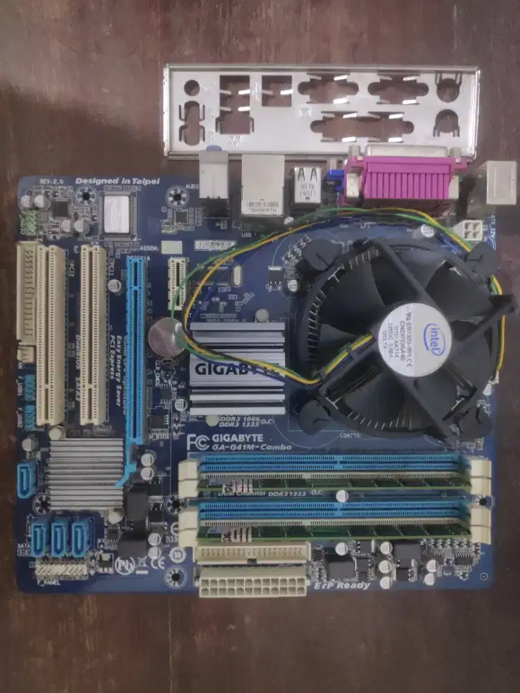 Mainboard GigaByte Core2duo 3.7ghz DDR3 4gb FAN Ori Normal Tested