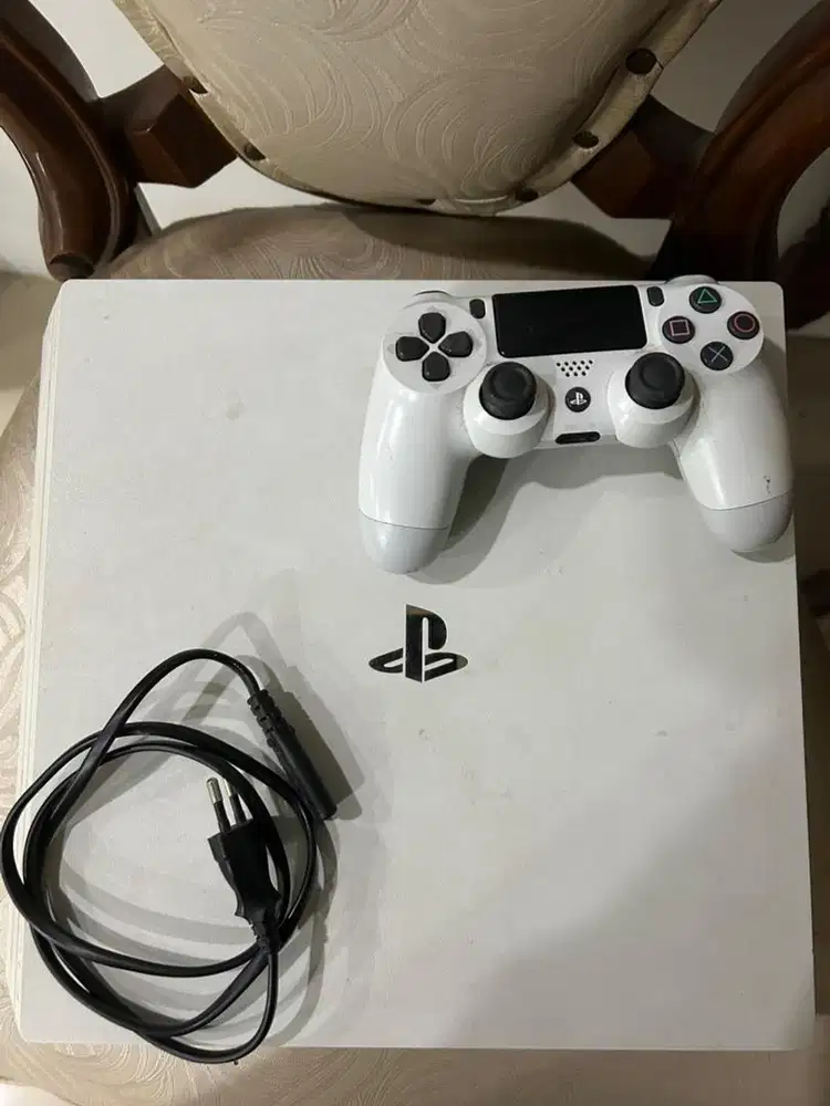 Ps 4 pro second