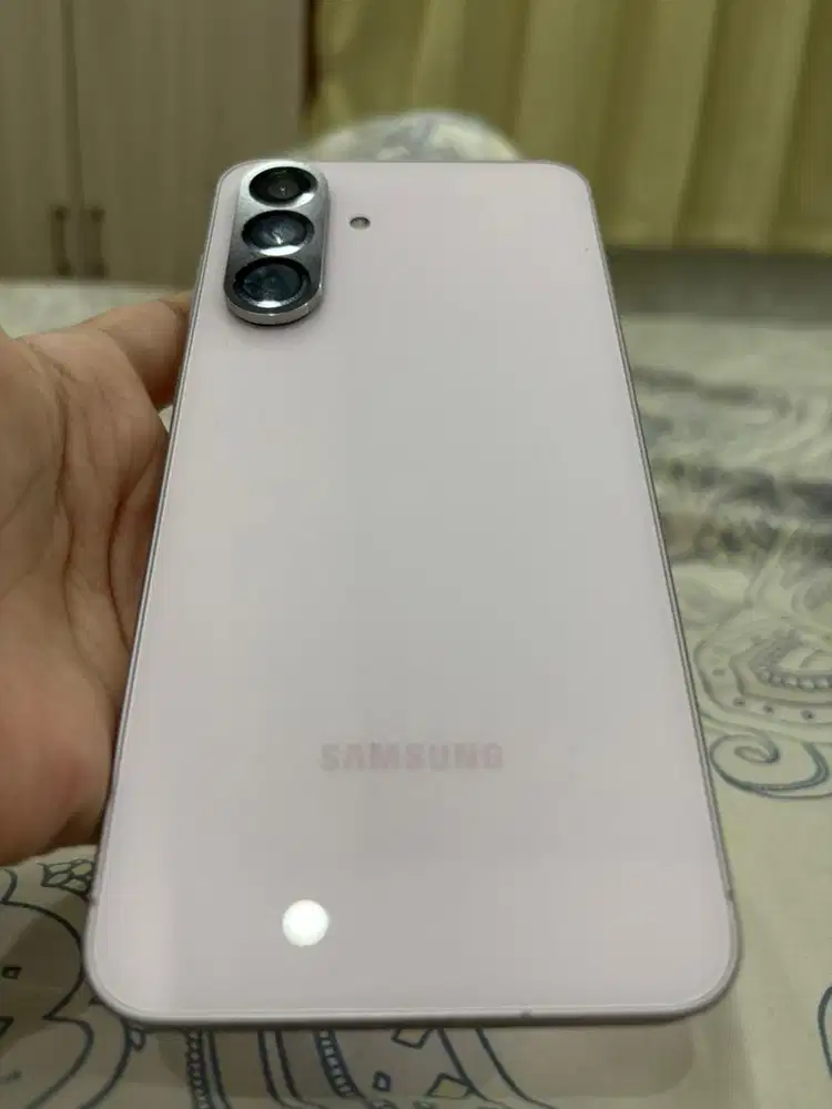 Samsung galaxy a56 8/256 x garansi resmi