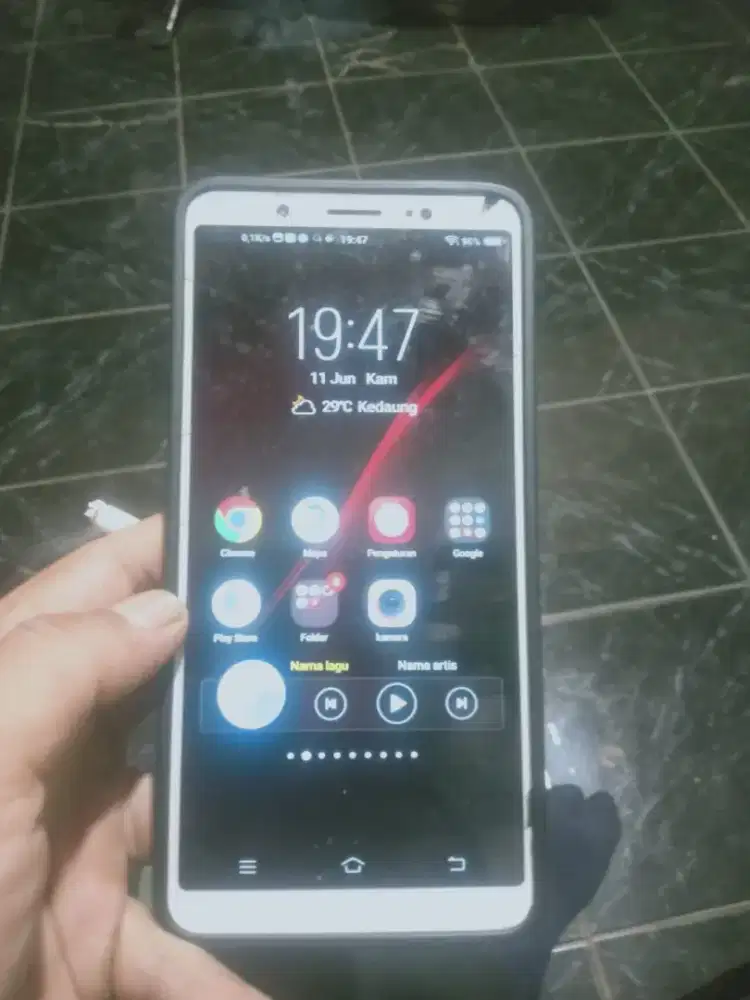 Hp Vivo v7+ ram 4/64