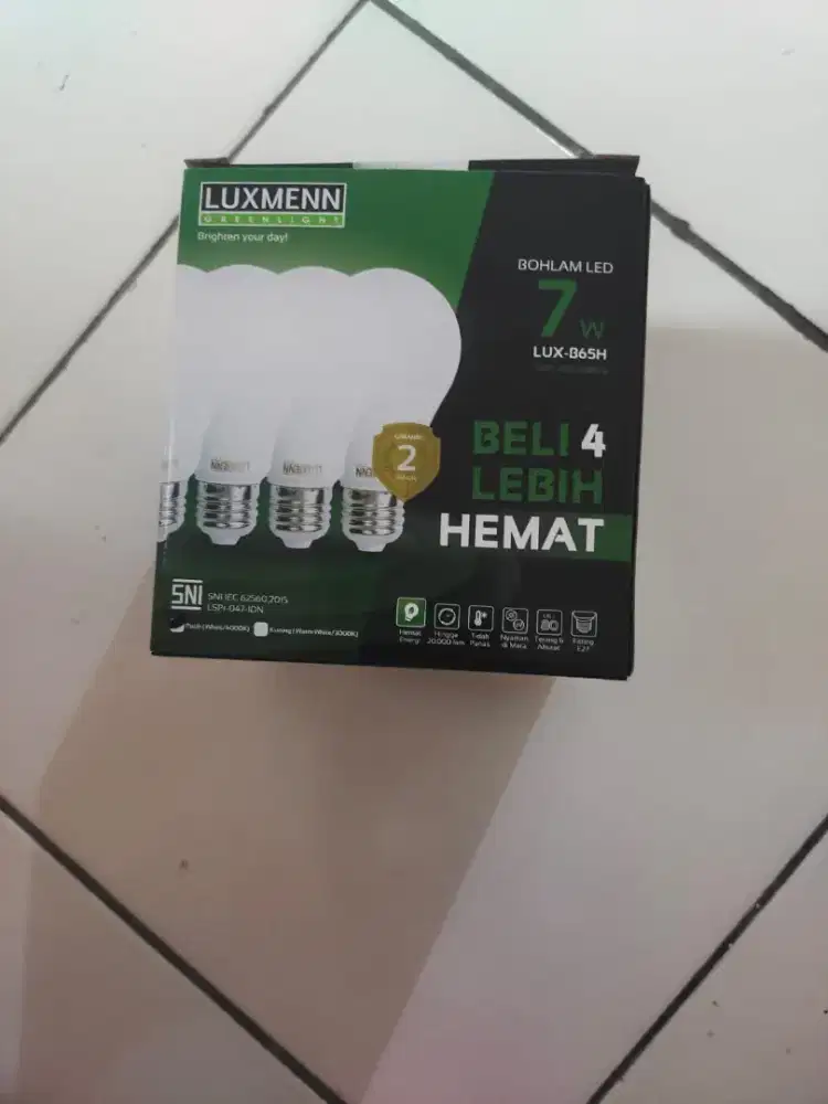 Bohlam merk Luxmenn 7watt putih 1 ktk isi 4pcs