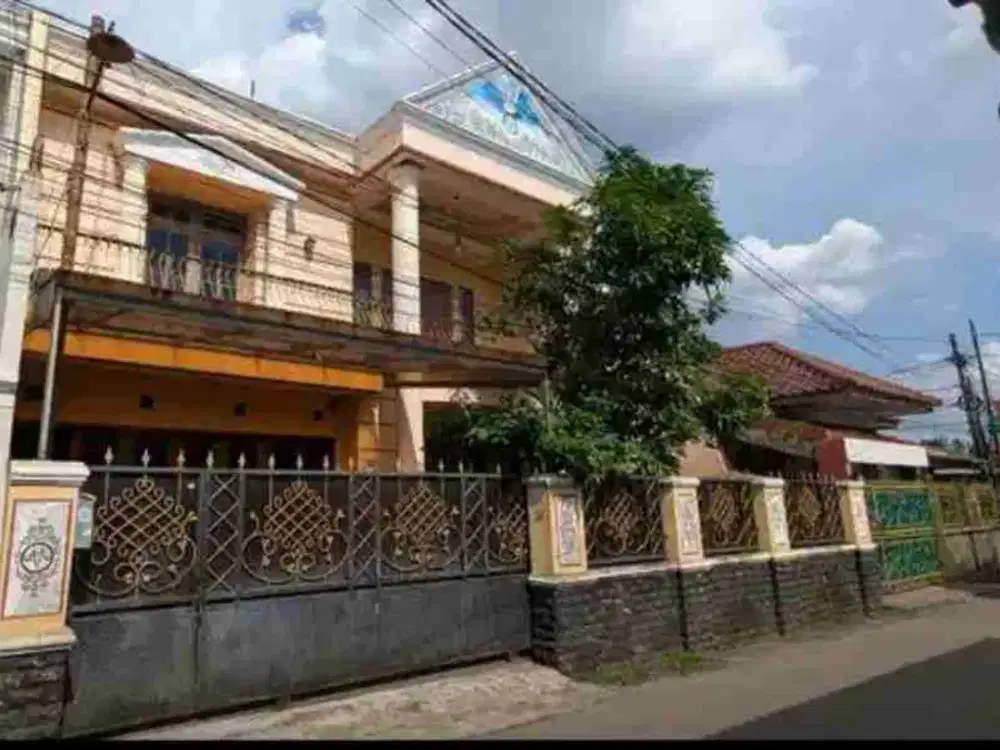RUMAH MEWAH DI WADAS JATICEMPAKA