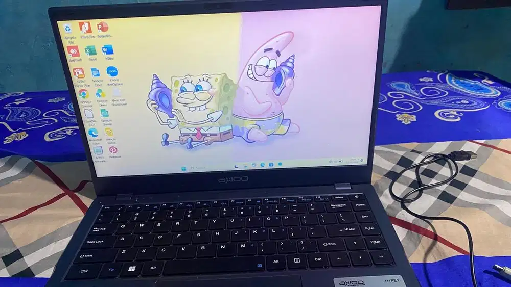 Jual laptop second pemakaian 3 bulan type axio hype 1 jkt 48 ram 8 gb