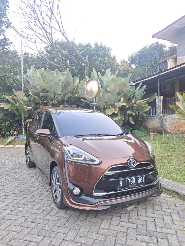 KM62rb Toyota Sienta 1.5 Q AT 2017