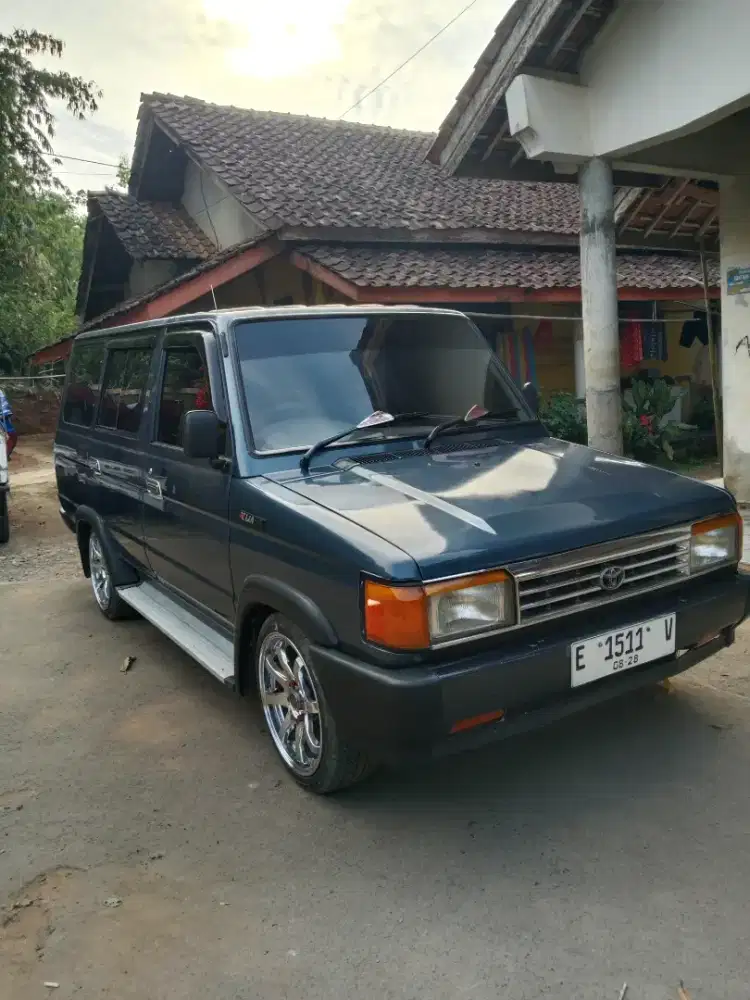 Kijang Grand Extra LGX