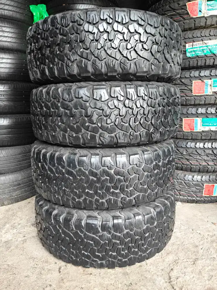 Jual ban copotan mrek BF goodrich ko2 ukuran 265 65 R18 kond 85% 4pcs