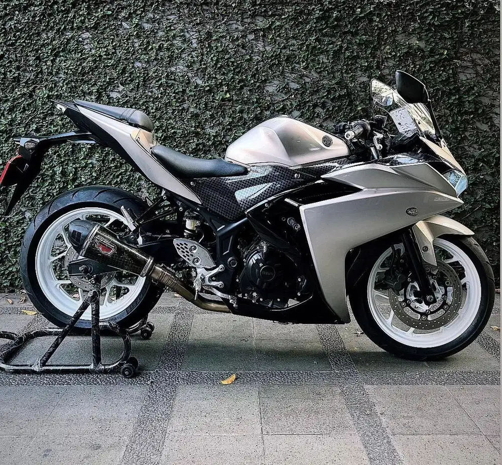 Yamaha R25 tahun 2014 (250cc)