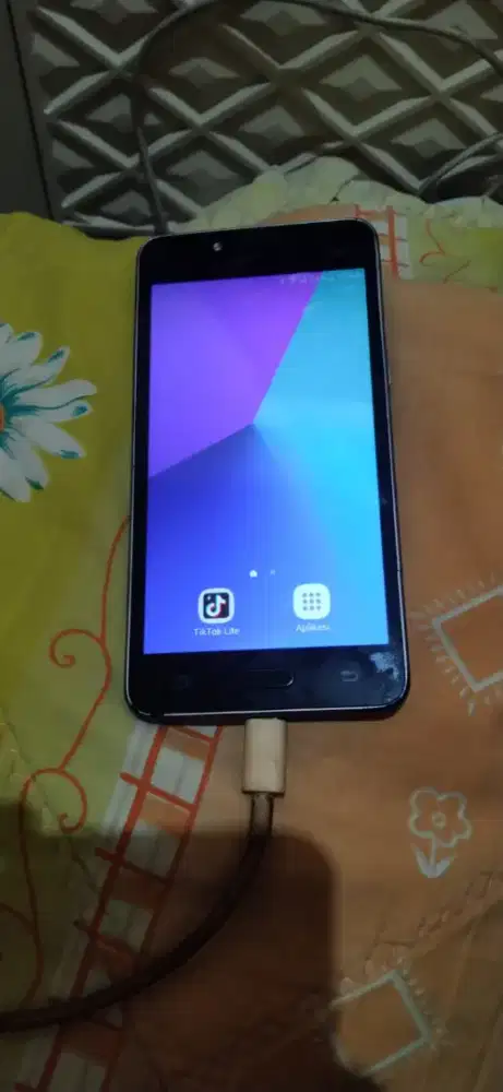 SAMSUNG J2 PRIME