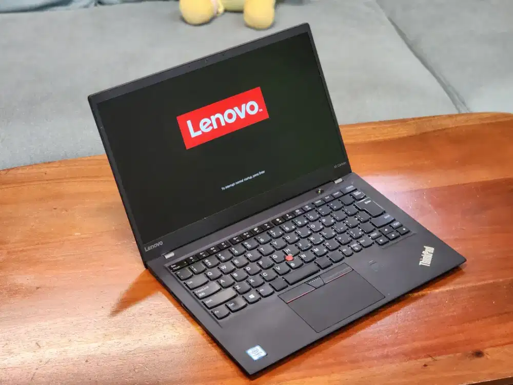 Laptop Slim Lenovo X1 Carbon Core i5 Ringan Mudah Dibawa Mobilitas