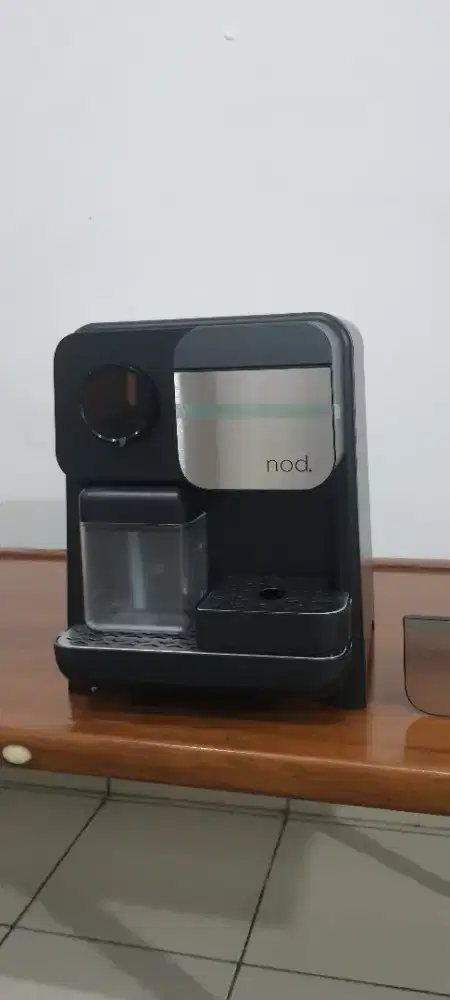 Mesin pembuat minuman kopi, teh, herbal merk NOD Maximo
