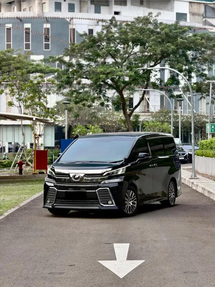 CASH Toyota New Vellfire ZG 2017 Low Odo Like New