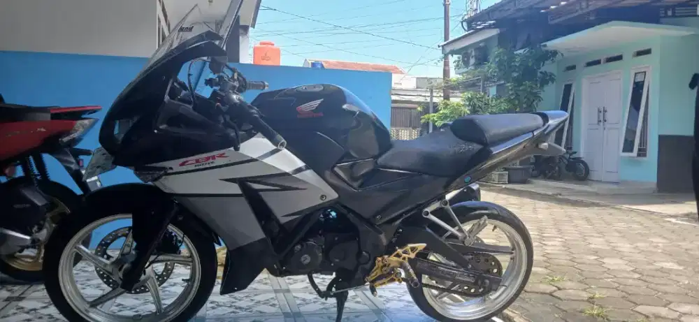 Dijual motor CBR 150R
