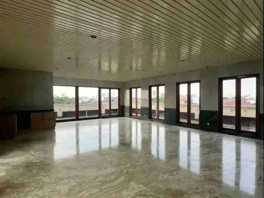 Dijual Cepat Rumah Villa di Meruya Jakarta Barat