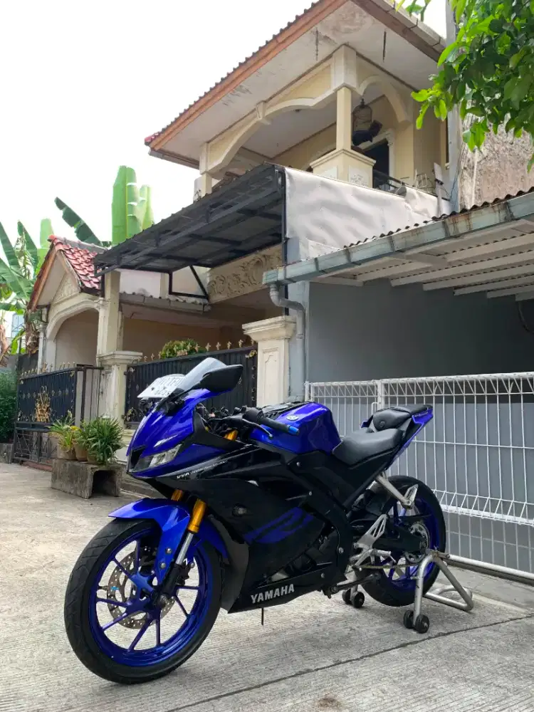 YAMAHA R15 V3 2020 KM 22 RB ISTIMEWA