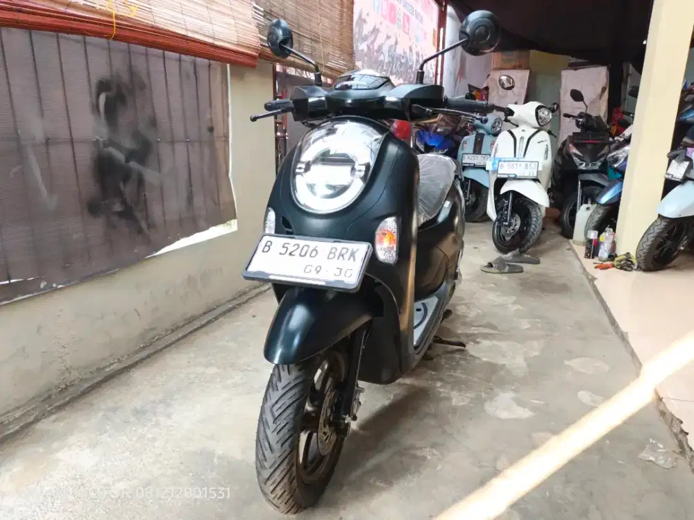 KM 5K HONDA SCOOPY PRESTIGE 2025 BLN 11 BS TT 2024 HRGA PAS DI CILEDUG