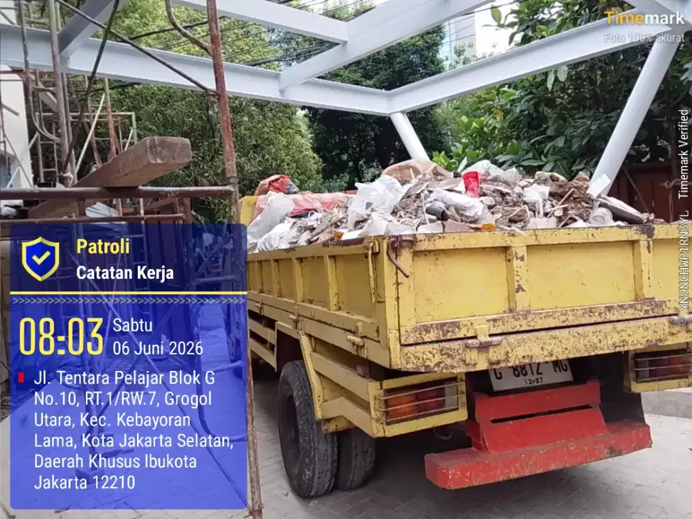 Tukang buang puing sampah dll