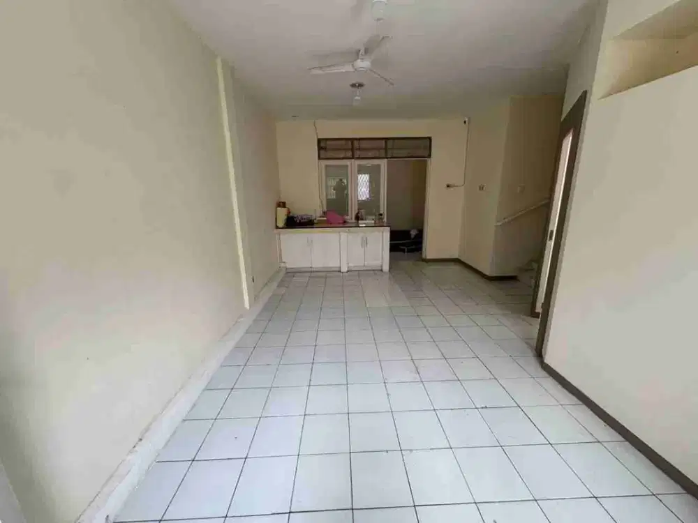 DIJUAL CEPAT BU RUMAH 2 LANTAI DI TAMAN PALEM LESTARI